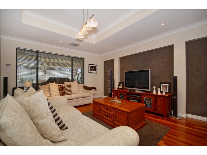 38 Boddington Circuit, Dianella WA 6059