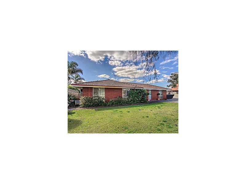 30 Sproxton Way, Embleton WA 6062