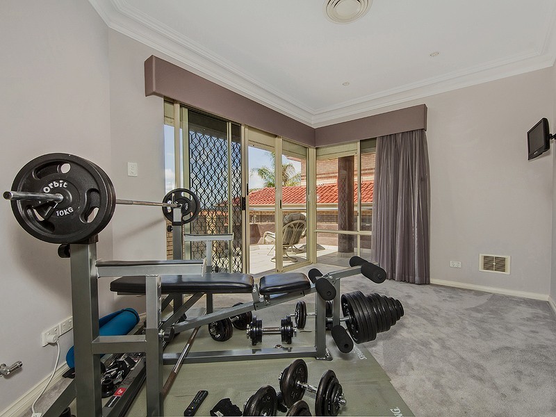 54 Belleview Crescent, Dianella WA 6059