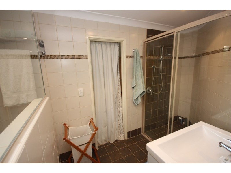 6 Jennifer Place, Alexander Heights WA 6064