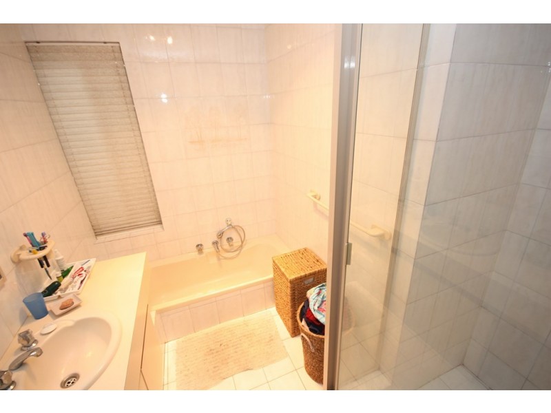 6 Jennifer Place, Alexander Heights WA 6064