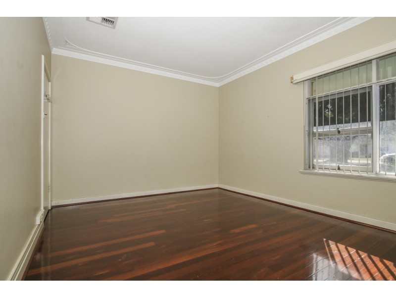 34 Malba Crescent, Dianella WA 6059