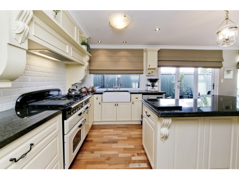 21 Modena Place, Balga WA 6061