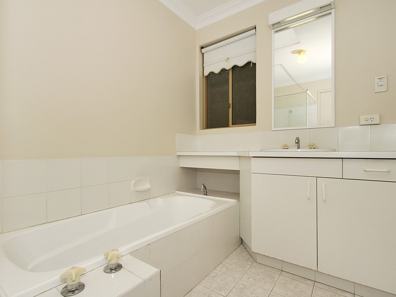 27B Eastland Street, Dianella WA 6059