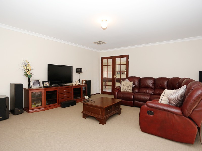 9 Bray Place, Beechboro WA 6063