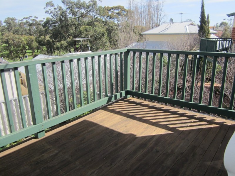 8 Sudlow Street, Embleton WA 6062