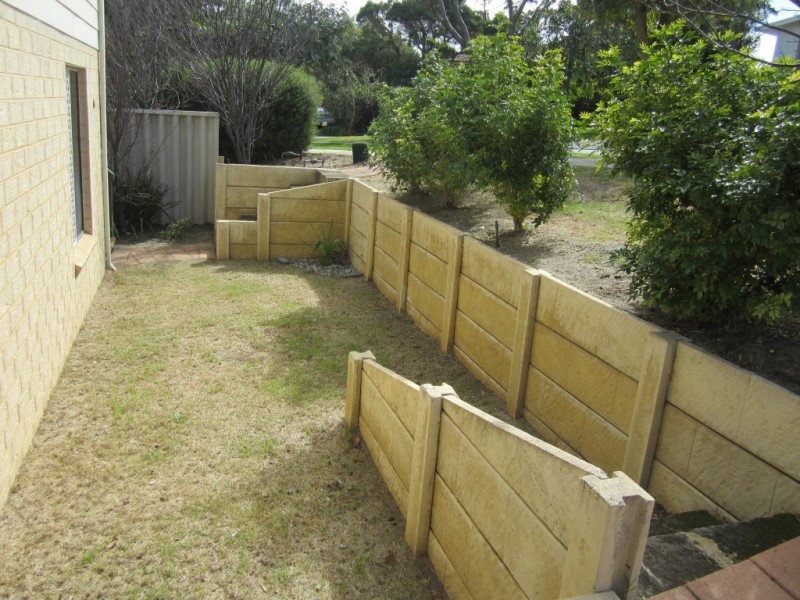 8 Sudlow Street, Embleton WA 6062