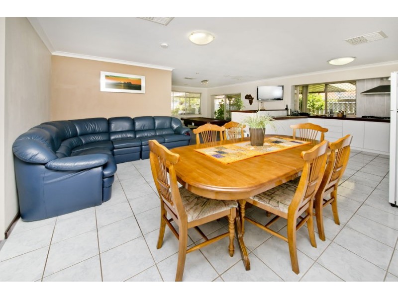 42 Enderby Court, Ballajura WA 6066