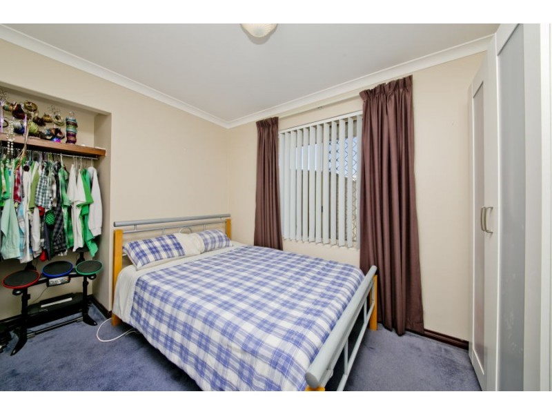 42 Enderby Court, Ballajura WA 6066