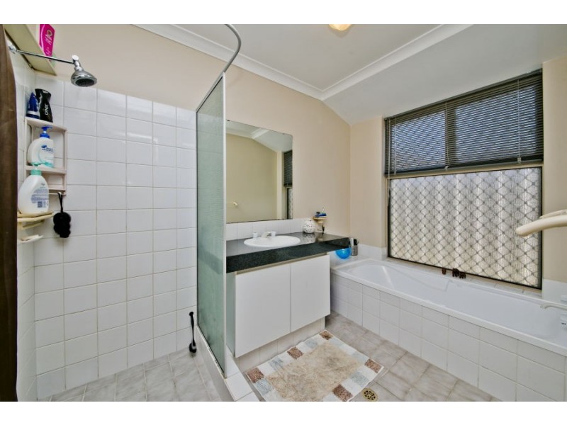 42 Enderby Court, Ballajura WA 6066
