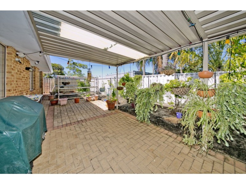 42 Enderby Court, Ballajura WA 6066