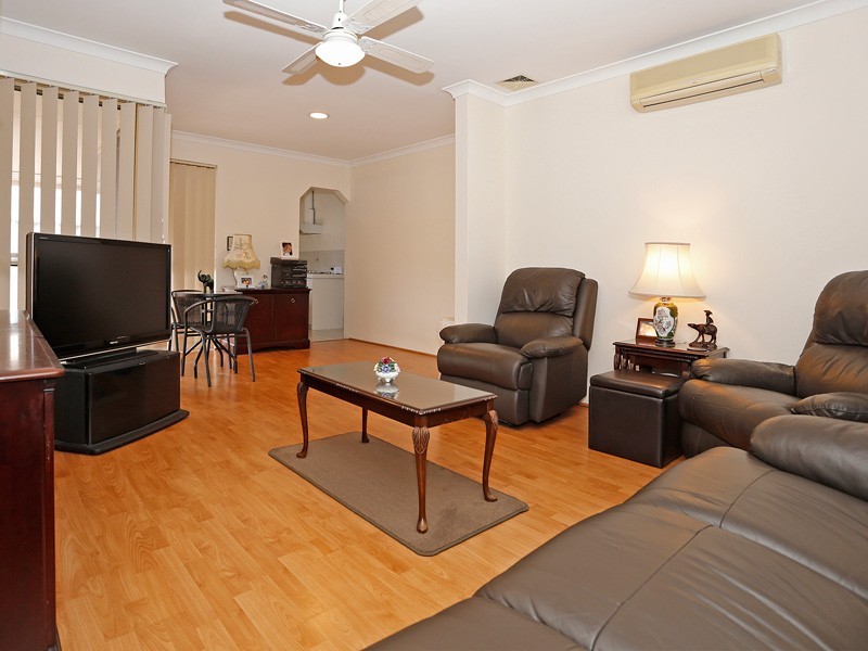 6/52 Aussat Drive, Kiara WA 6054