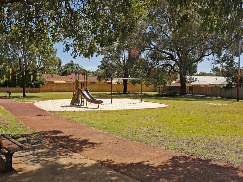 6/52 Aussat Drive, Kiara WA 6054