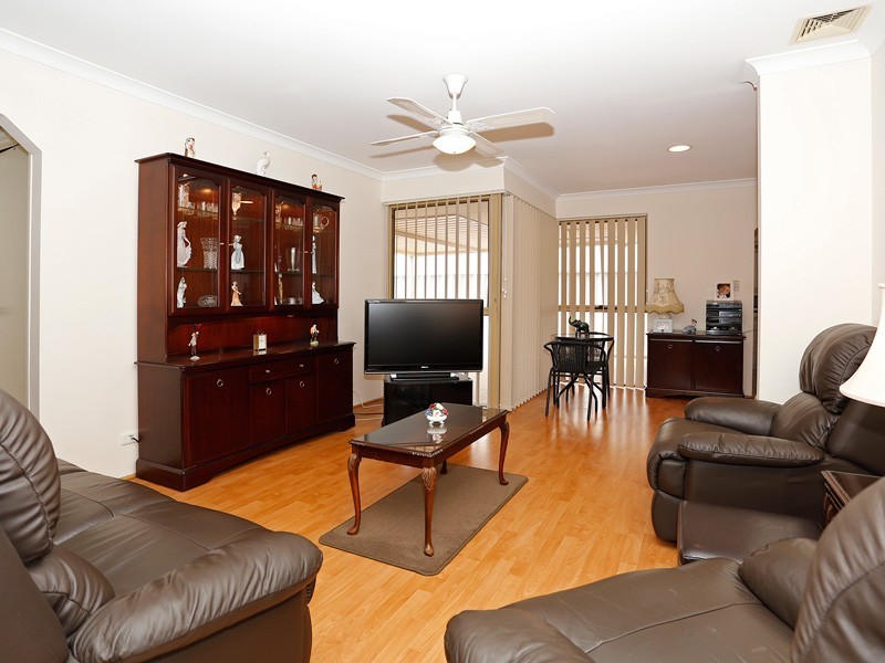 6/52 Aussat Drive, Kiara WA 6054