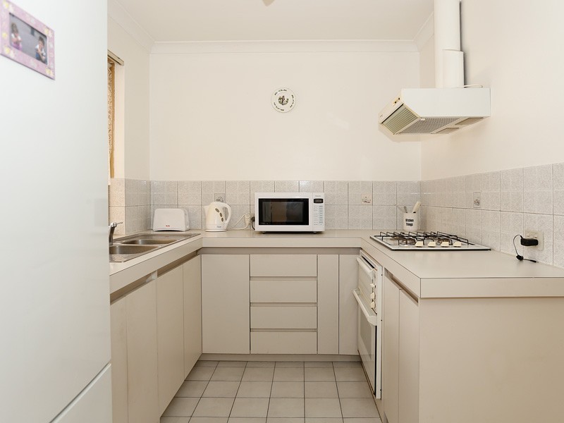 6/52 Aussat Drive, Kiara WA 6054