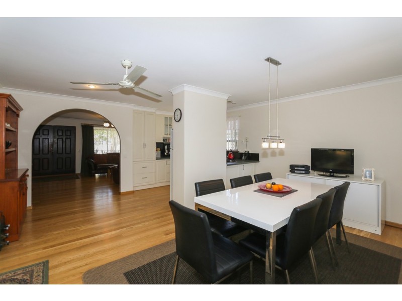 11 Roe Place, Beechboro WA 6063