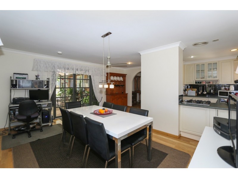 11 Roe Place, Beechboro WA 6063