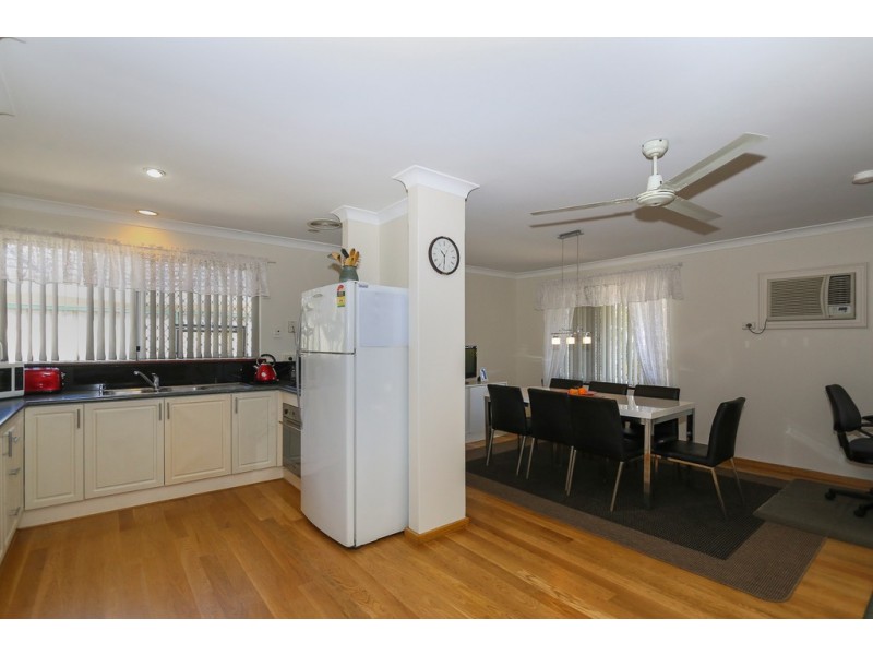 11 Roe Place, Beechboro WA 6063