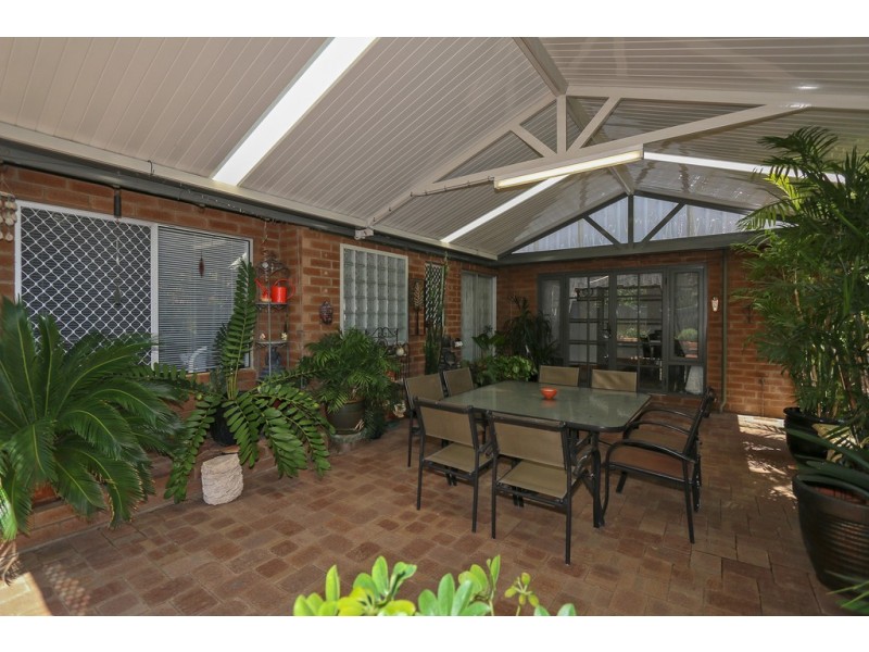 11 Roe Place, Beechboro WA 6063
