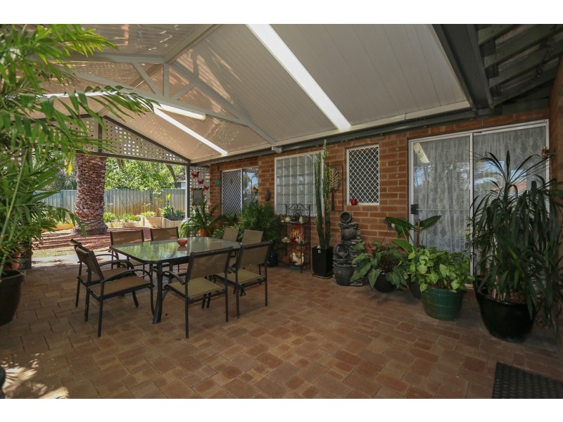 11 Roe Place, Beechboro WA 6063