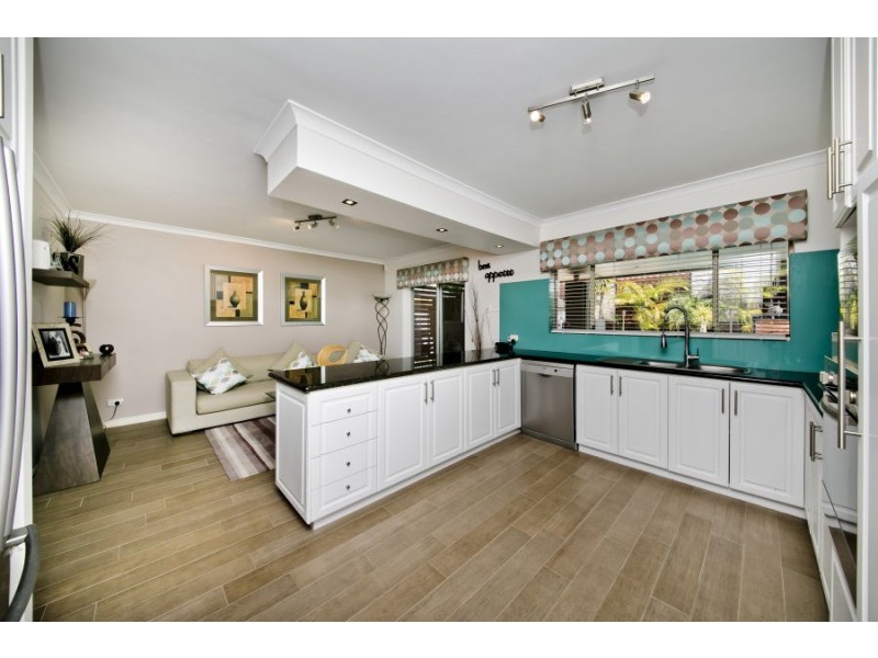 14 Babakin Parkway, Dianella WA 6059