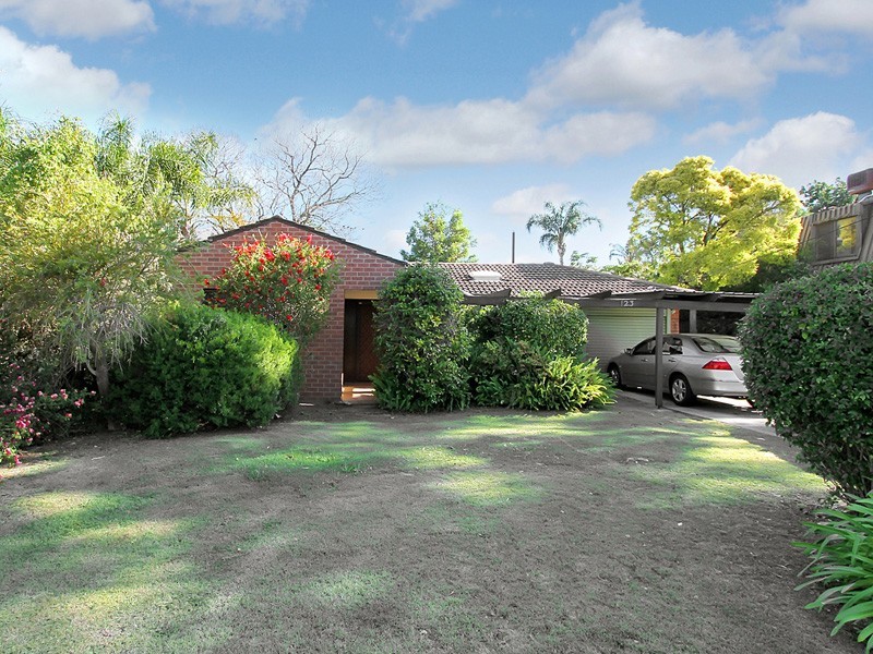 123 Burrendah Boulevard, Willetton WA 6155