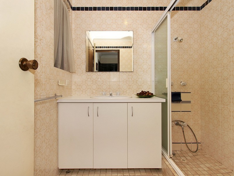 123 Burrendah Boulevard, Willetton WA 6155