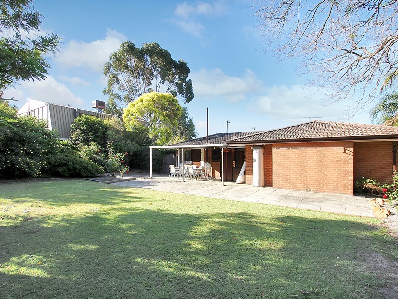 123 Burrendah Boulevard, Willetton WA 6155