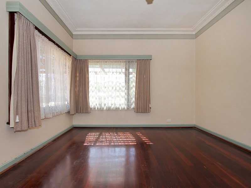 135 Second Avenue, Eden Hill WA 6054