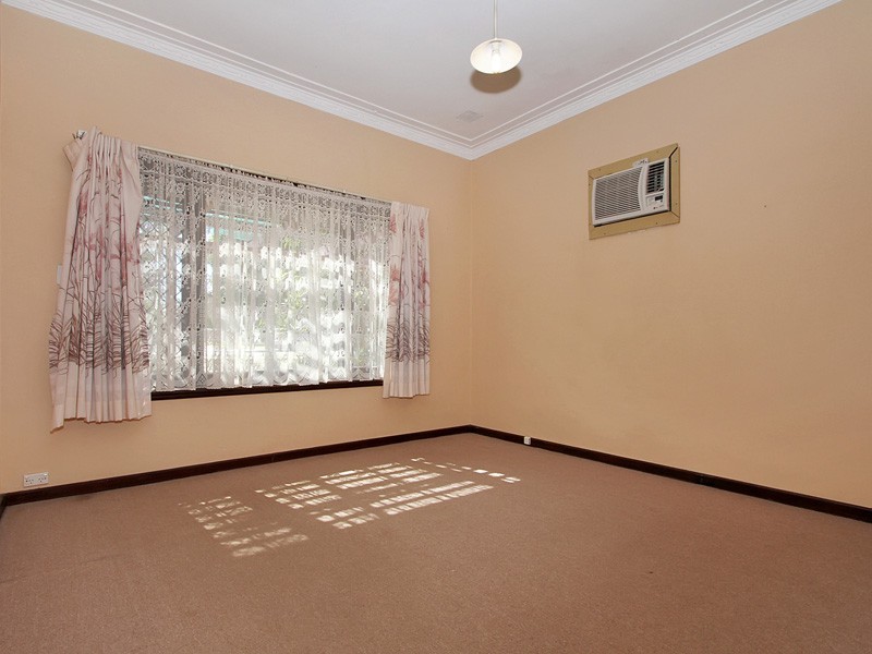 135 Second Avenue, Eden Hill WA 6054