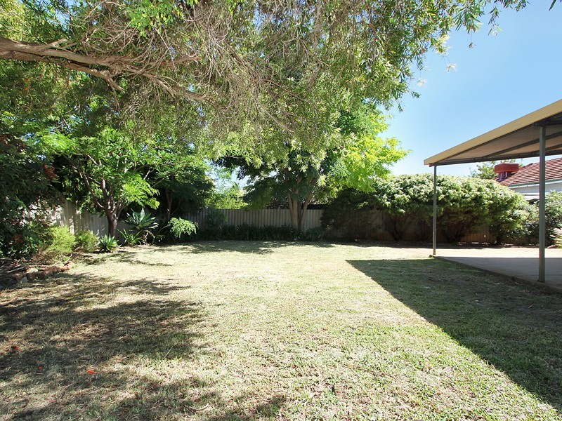 135 Second Avenue, Eden Hill WA 6054