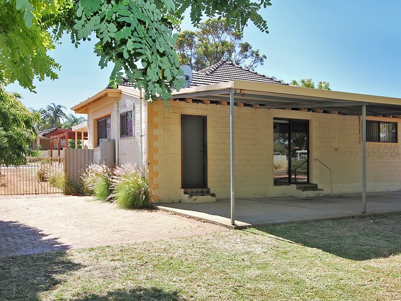 135 Second Avenue, Eden Hill WA 6054