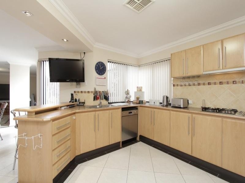 162C Moulden Avenue, Yokine WA 6060