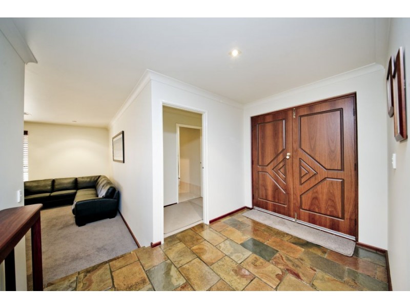 14 Jarrah Place, Woodvale WA 6026