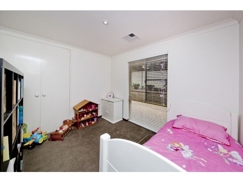 14 Jarrah Place, Woodvale WA 6026