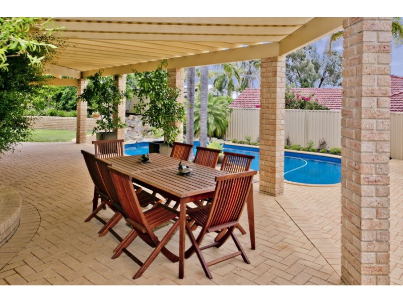 14 Jarrah Place, Woodvale WA 6026