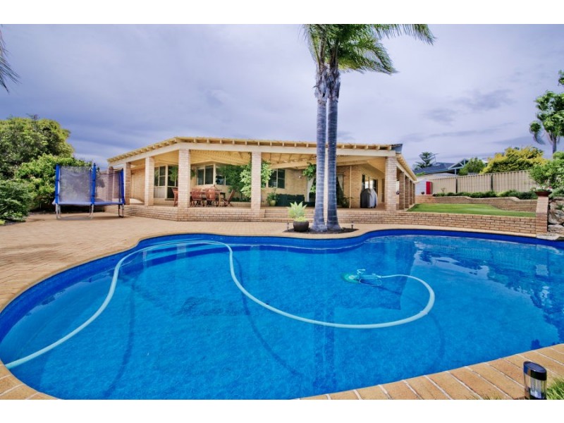 14 Jarrah Place, Woodvale WA 6026