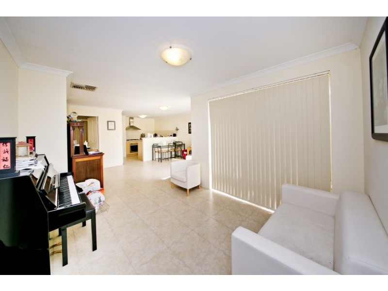 12b Deeley Street, Maylands WA 6051