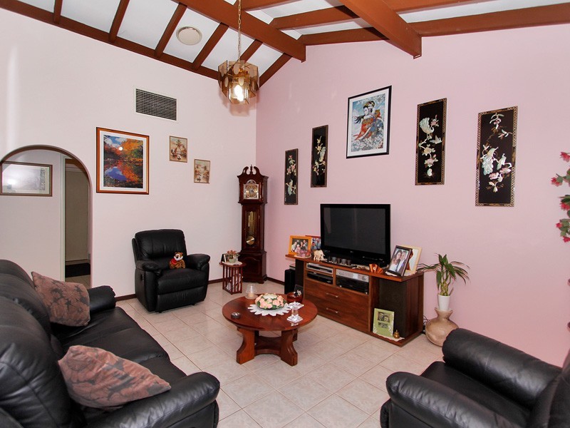 6/57 Mickleton Terrace, Bassendean WA 6054