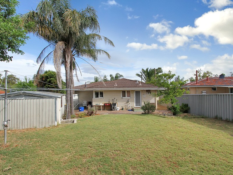 43 Casserley Avenue, Girrawheen WA 6064