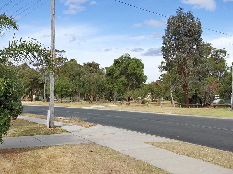 43 Casserley Avenue, Girrawheen WA 6064