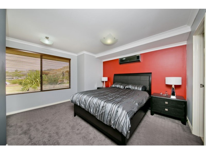 7 St Quentin Parkway, Alexander Heights WA 6064