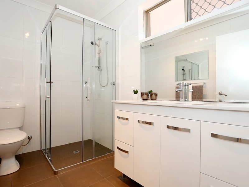196 Blackadder Road, Swan View WA 6056