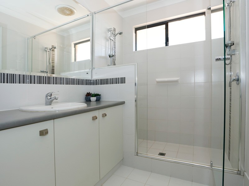 99a Walter Road, Bassendean WA 6054