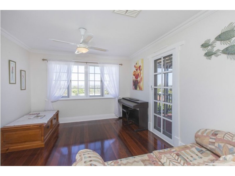 25 Elizabeth Street, Bayswater WA 6053