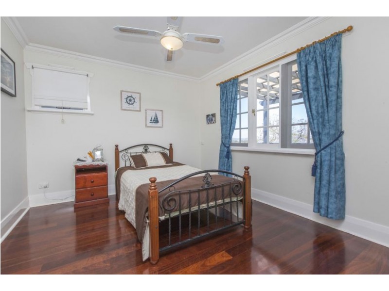 25 Elizabeth Street, Bayswater WA 6053