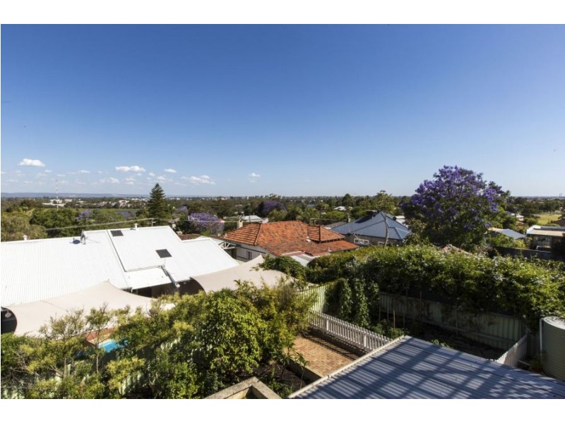 25 Elizabeth Street, Bayswater WA 6053