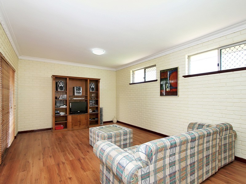 3 Naunton Crescent, Eden Hill WA 6054