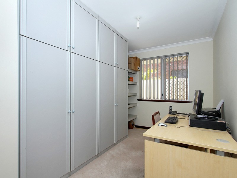 3 Naunton Crescent, Eden Hill WA 6054