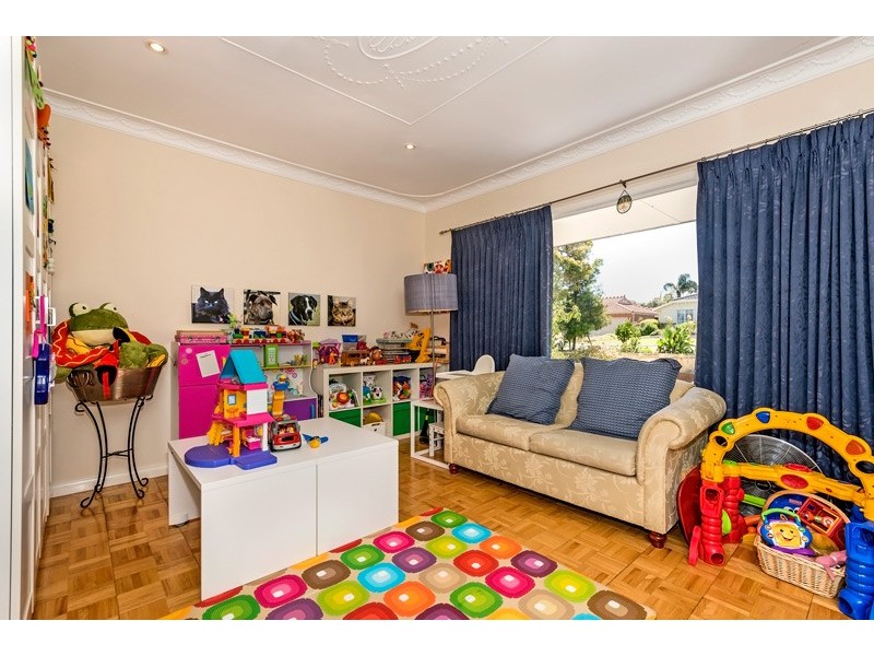 10 Shand Street, Dianella WA 6059